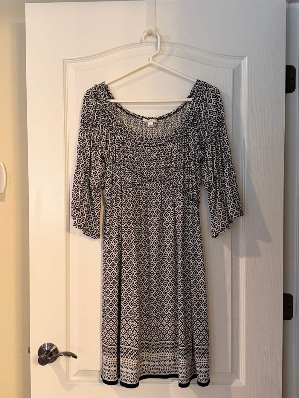 Sophie Max size large, black and white dress - polyester spandex blend